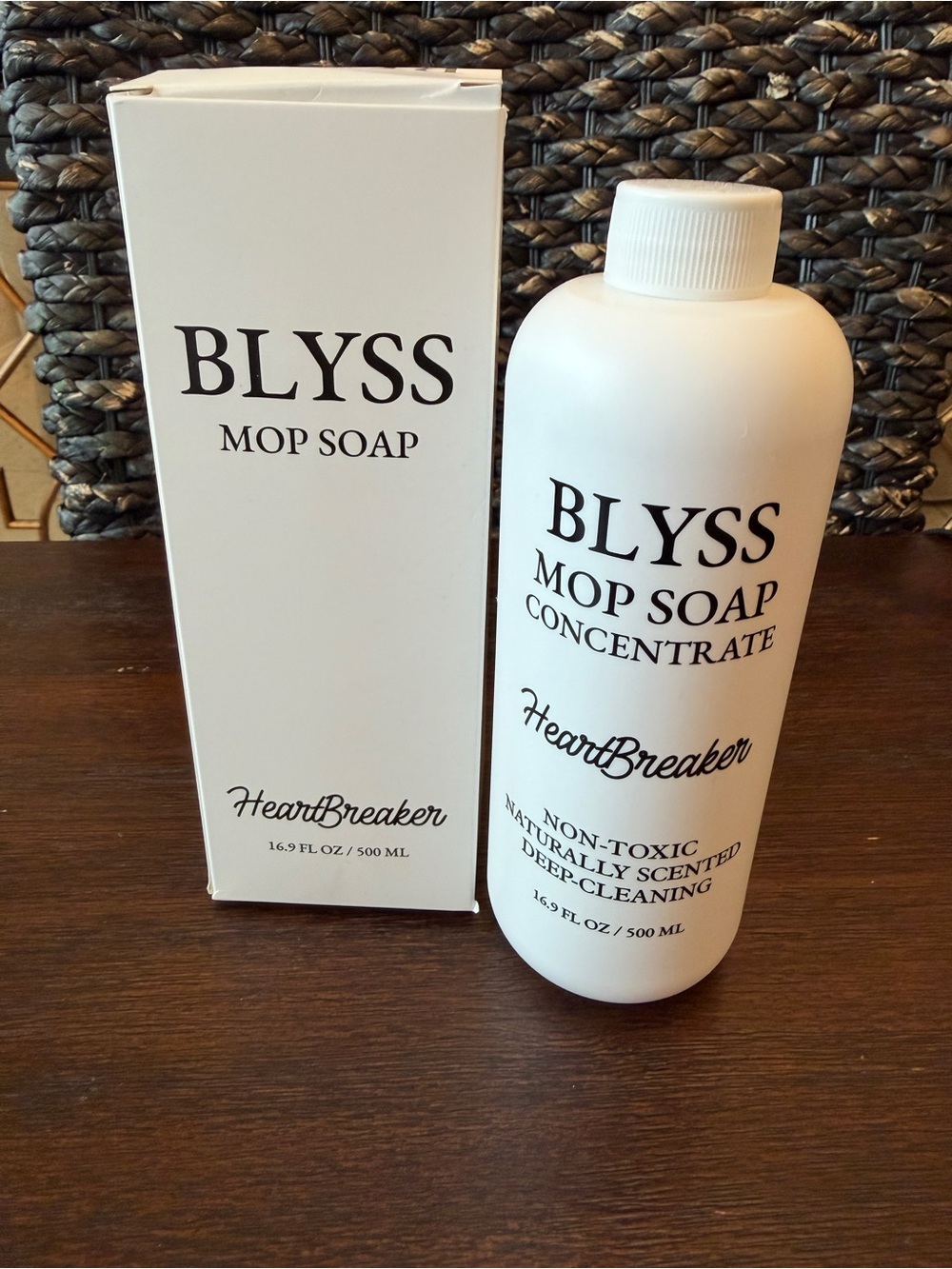 Blyss HeartBreaker Mop Soap Concentrate - White